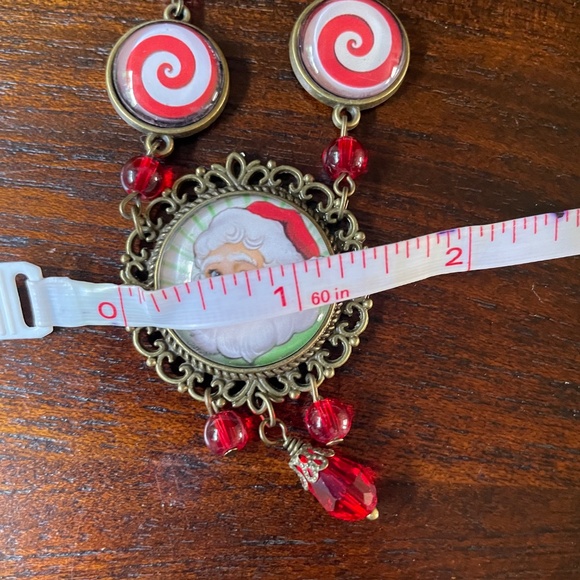 Divine Iguana Santa Claus Necklace - Picture 7 of 8